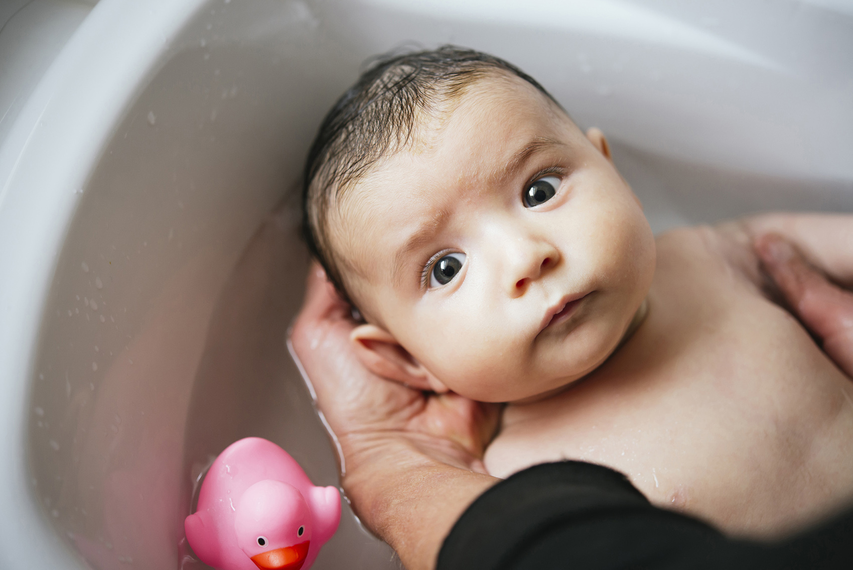 Czy można kąpać przeziębione niemowlę?
