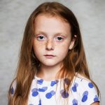 Dziecięcy smutek – co warto o nim wiedzieć? Wyjaśnia psycholożka Karla Orban
