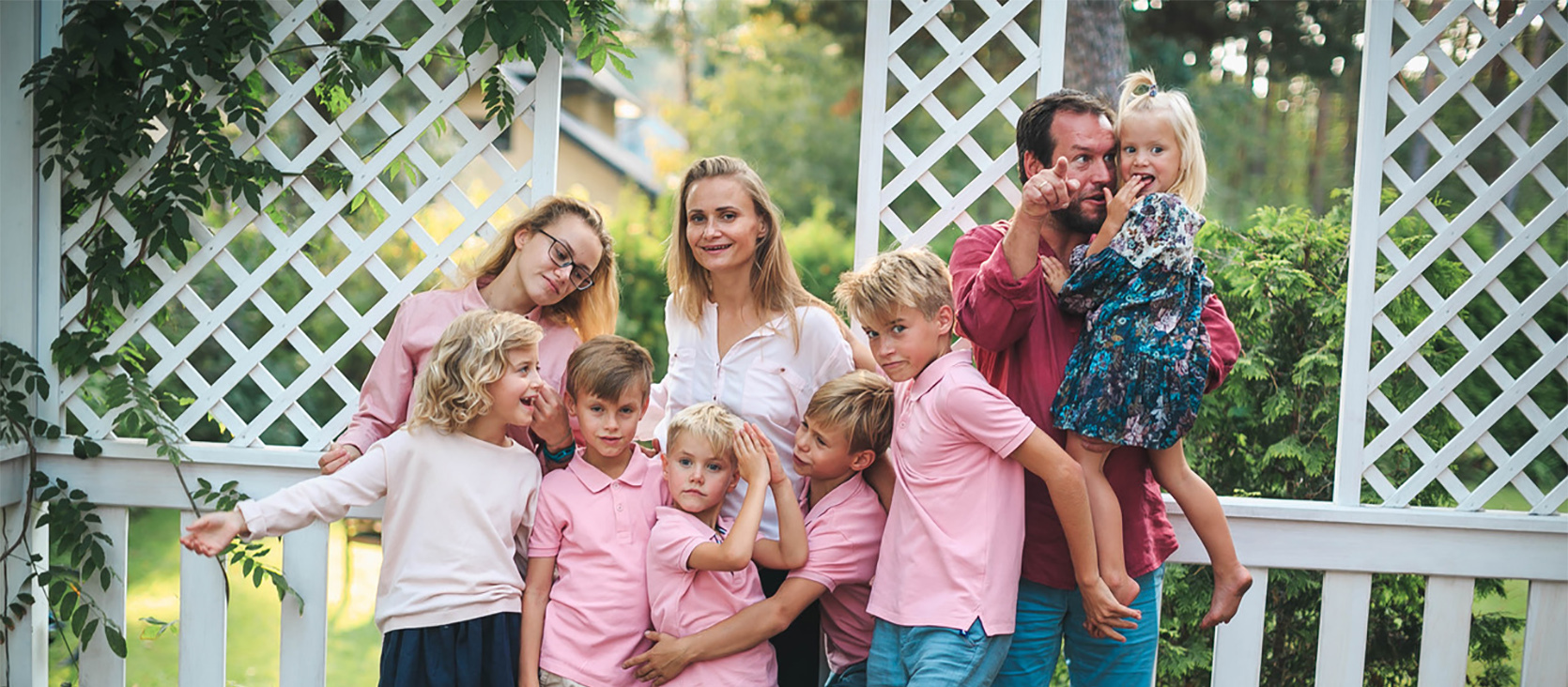 „Danie moim dzieciom wolności to chyba najtrudniejsze, z czym przychodzi mi się mierzyć” – mówi Agnieszka Stefaniuk, autorka bloga „Family Fun by Mum”