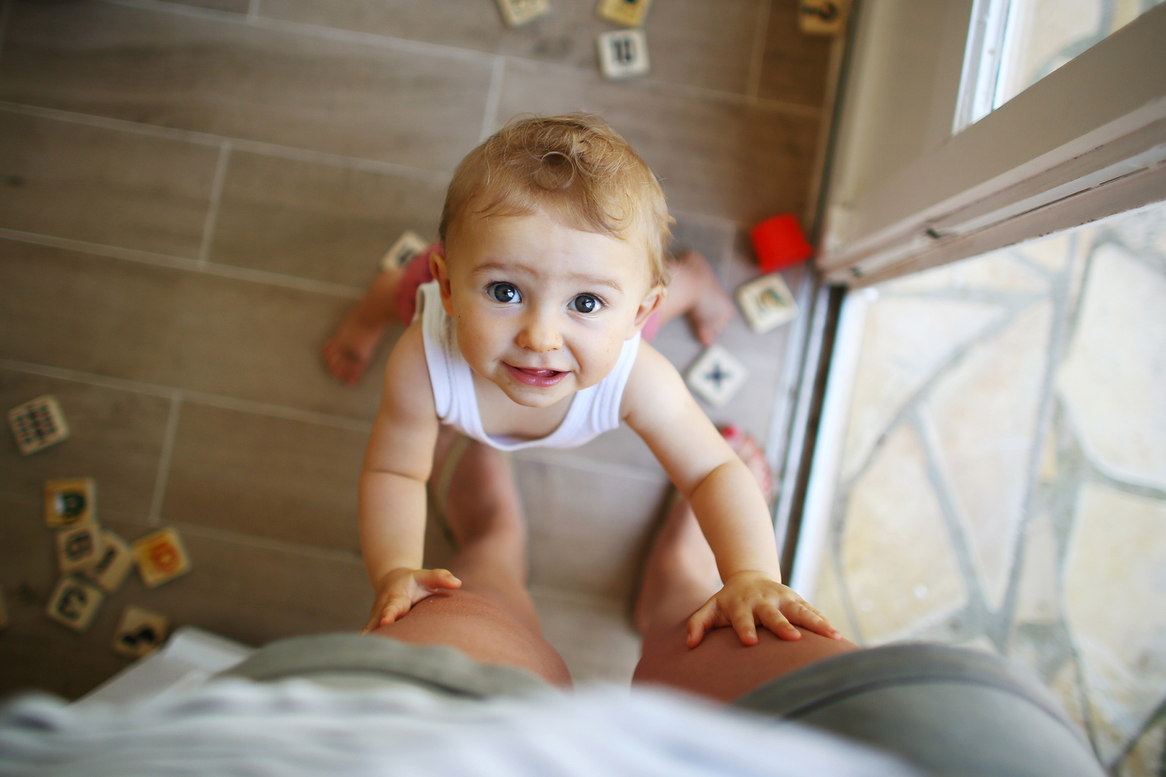 Co umie już 2 miesięczne dziecko?/fot. Getty Images