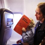 Dziecko w samolocie – co musisz wiedzieć?