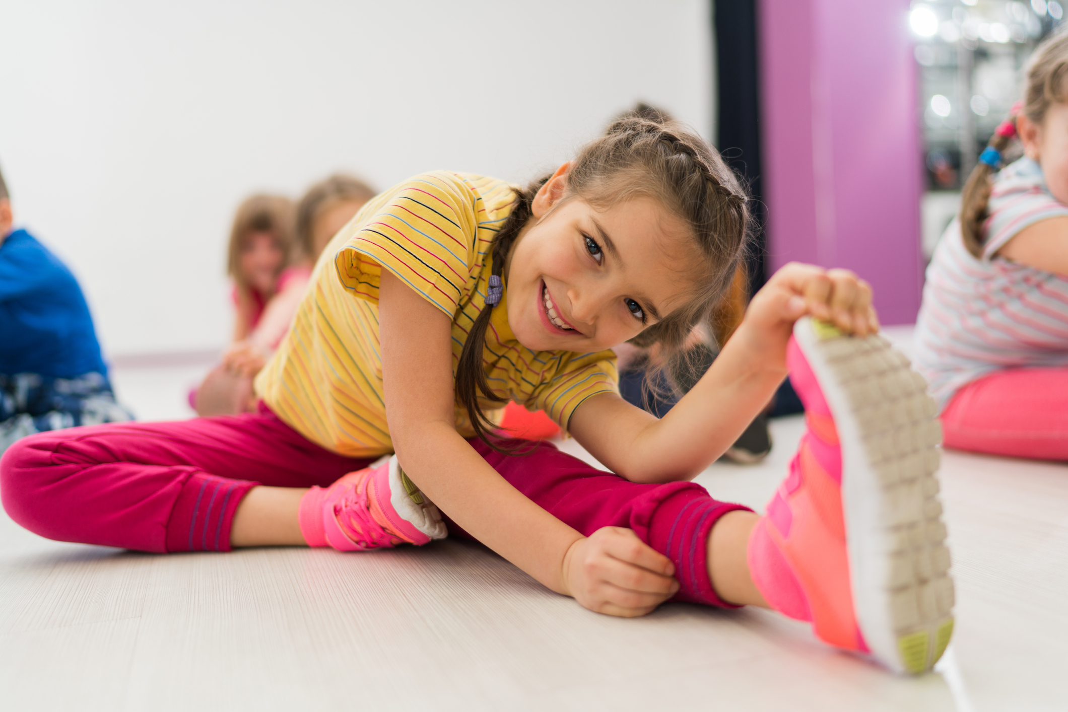 Ćwiczenia gimnastyczne dla dzieci ‒ jakie wybrać? /fot. iStock