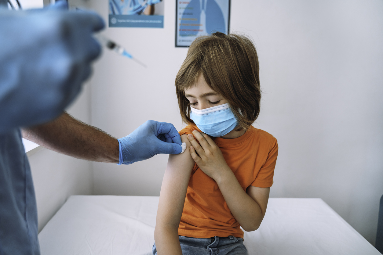 Szczepienie przeciwko COVID-19 u dzieci w wieku 5-11 lat /fot. iStock