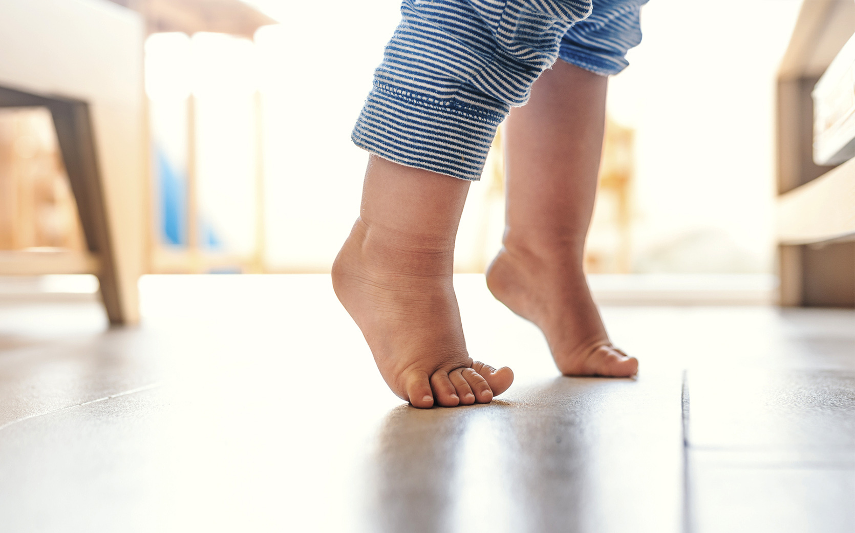 Płaskostopie u dziecka - jak zapobiegać i leczyć?