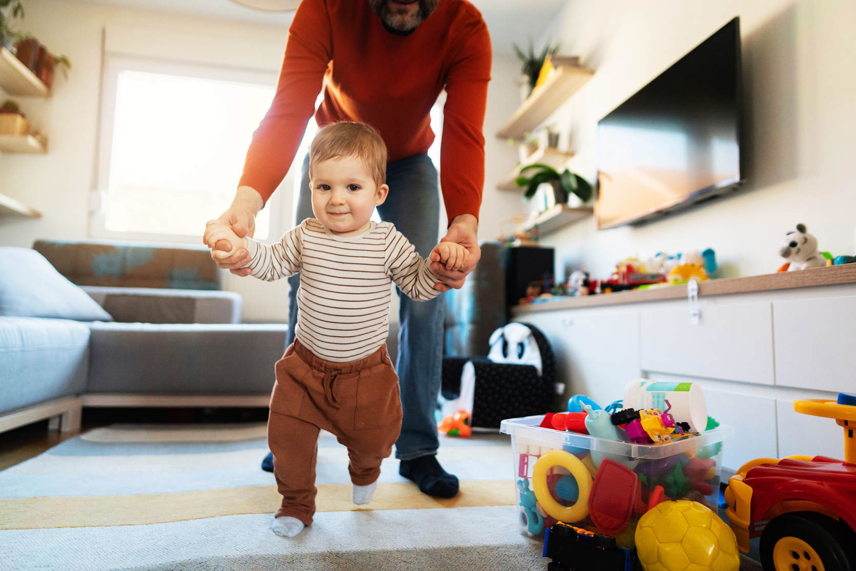 Chodzik dla dziecka – pomaga czy szkodzi