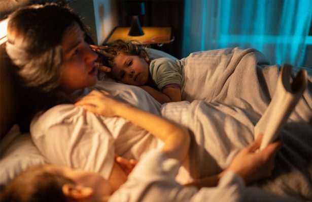 Spanie z dzieckiem – czy to dobry pomysł?