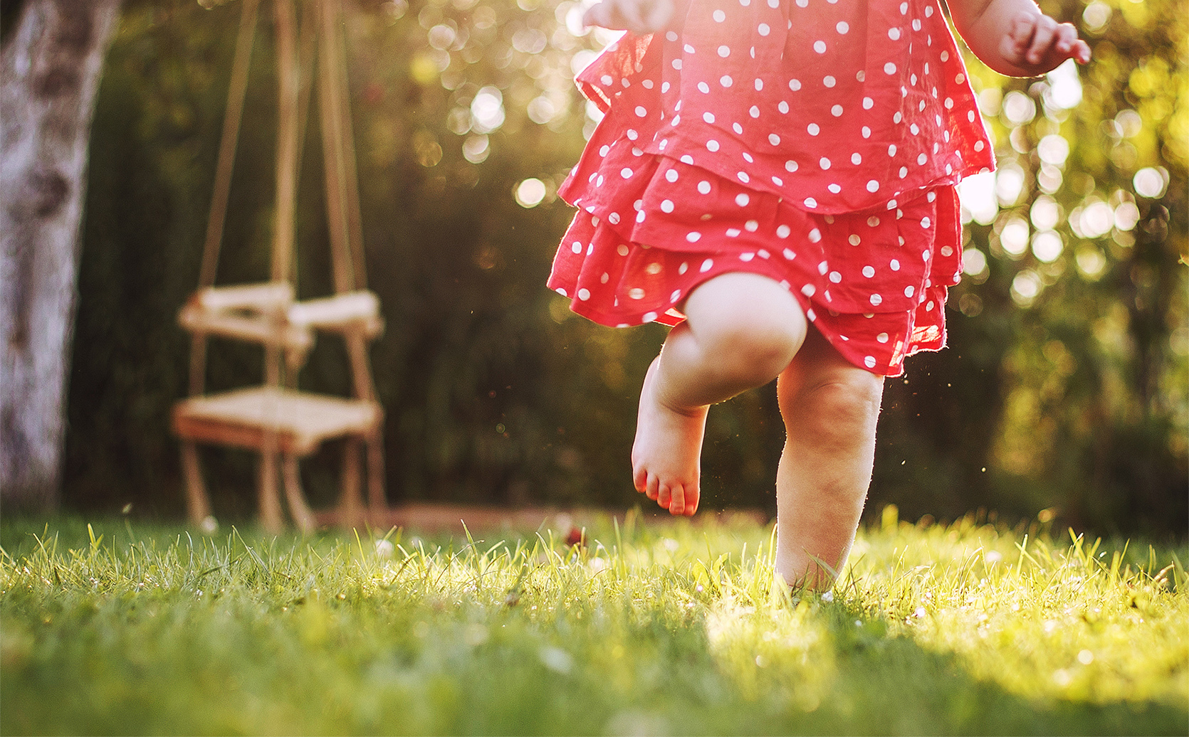 Chodzenie na palcach u dzieci - czy to powód do niepokoju?