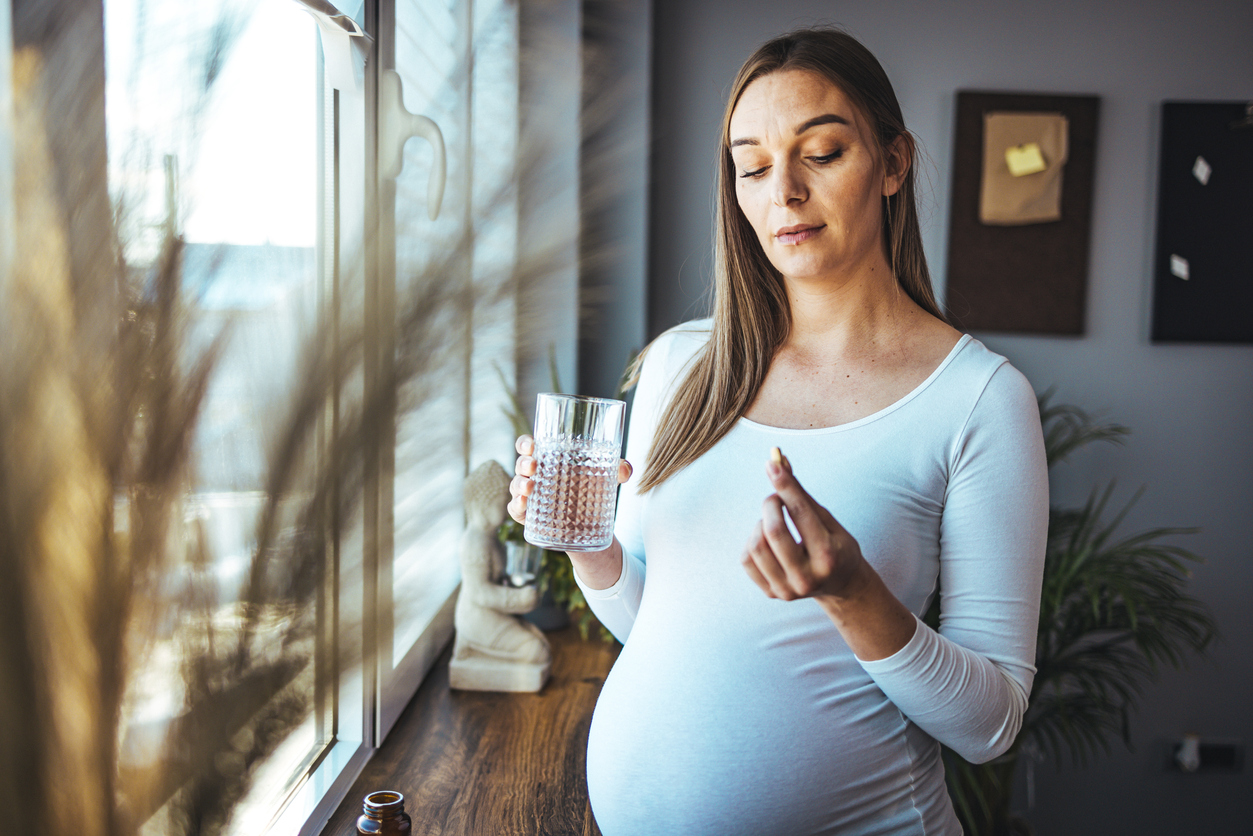 Czy aspiryna w ciąży jest bezpieczna? fot. iStock