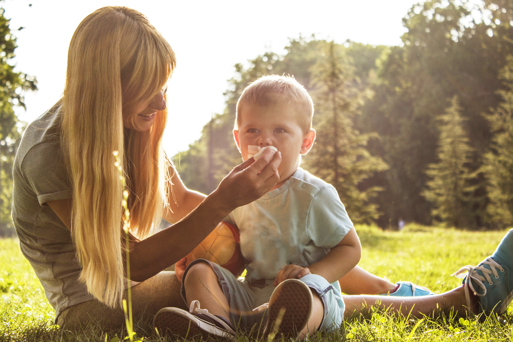 Dmuchanie nosa - jak nauczyć dziecko samodzielnie czyścić nos?