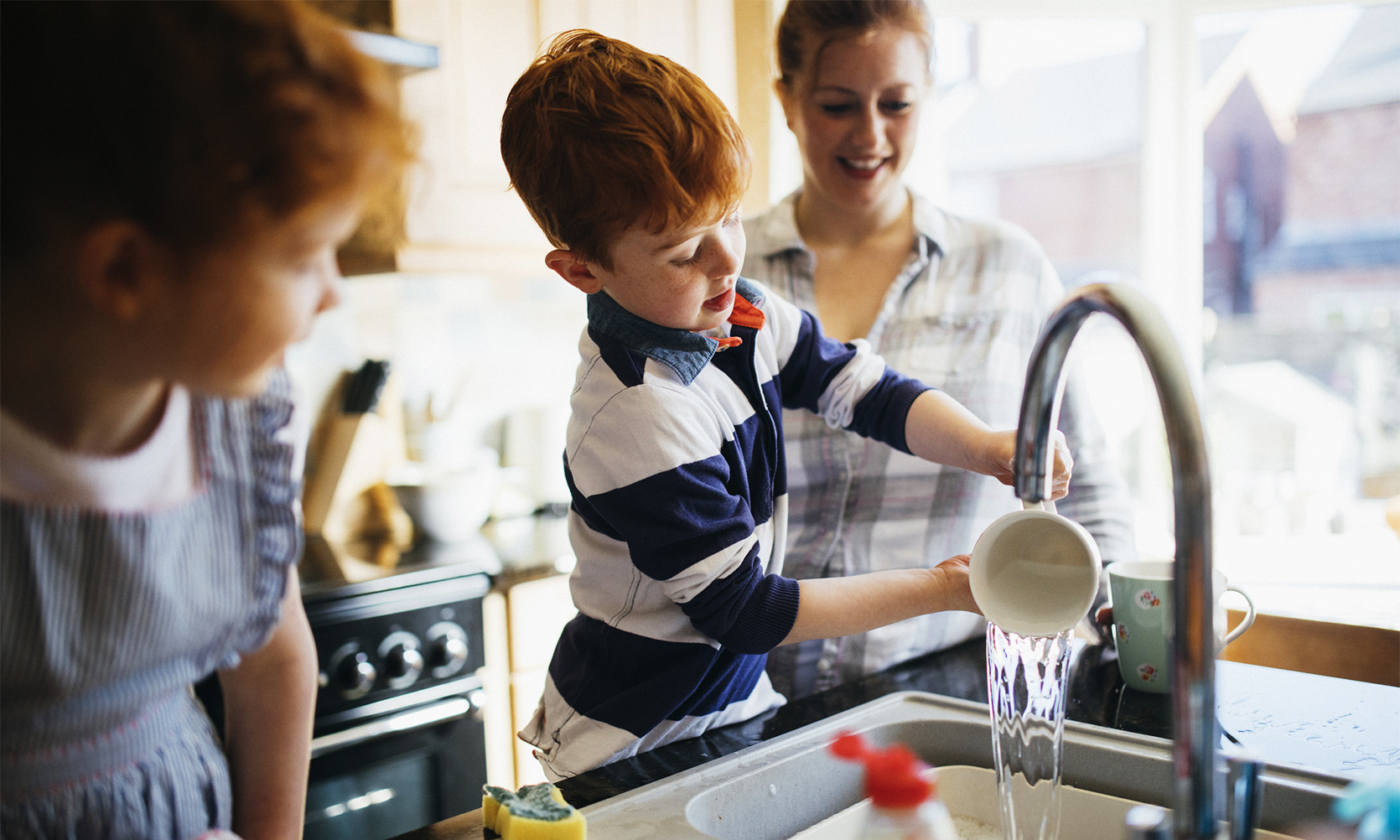 Jak zaplanować obowiązki dziecka w domu zależnie od wieku?