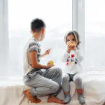Kwasy DHA dla dzieci – co dają i czy warto je podawać?