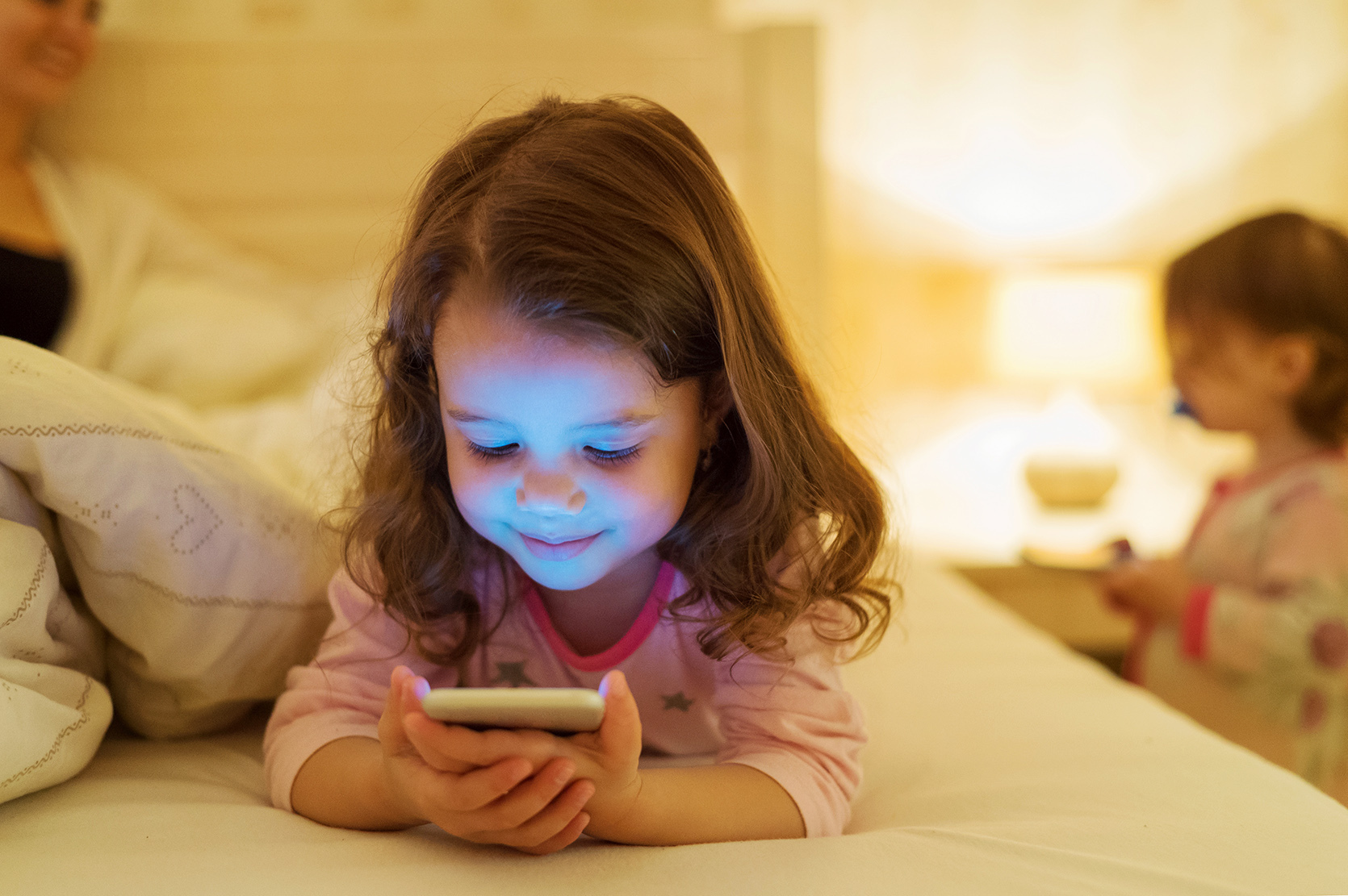 Jaki smartfon dla dziecka? Podpowiadamy jaki telefon warto kupić dziecku